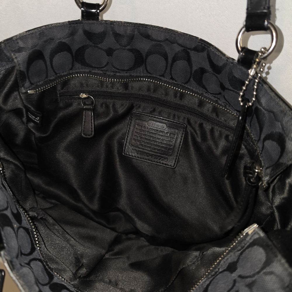 Coach Black Signature Tote Bag - Picture 3 of 6